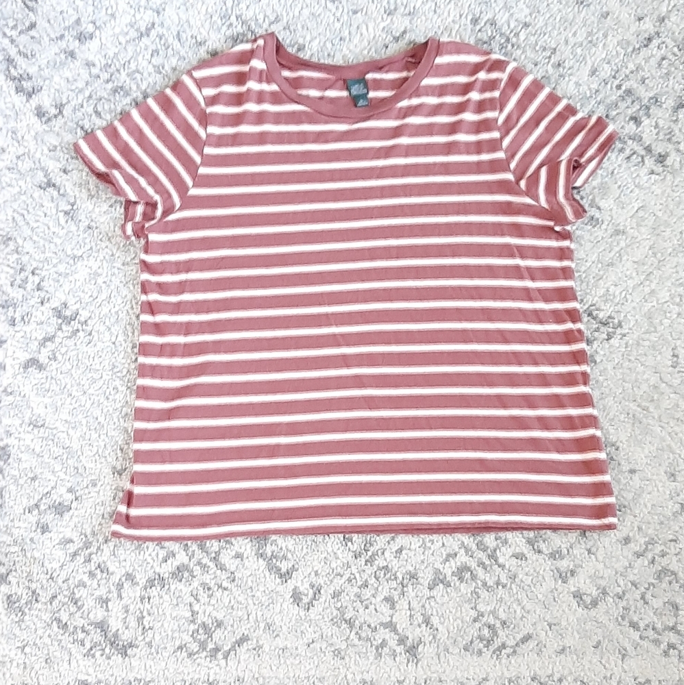 Wild Fable Striped Tshirt Size XL